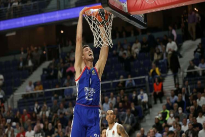 Anadolu Efes, Barcelona'yı ağırlayacak