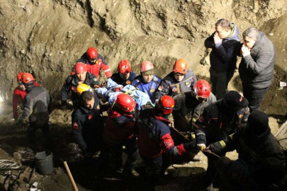 Kuyuya düşerek hayatını kaybeden baba-oğlun cenazeleri teslim alındı