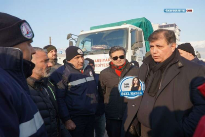 Afet bölgesindeki Karşıyaka Belediye Başkanı Cemil Tugay: Sağımızdan solumuzdan ölüler taşınıyor!