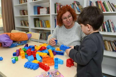 Afetzedelere sanat terapisi