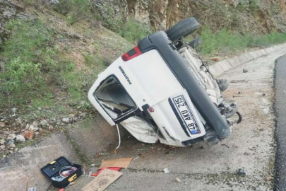 Muğla'da ticari araç takla attı