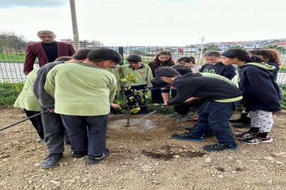 Çeşme’de okul bahçeleri dönüşüyor