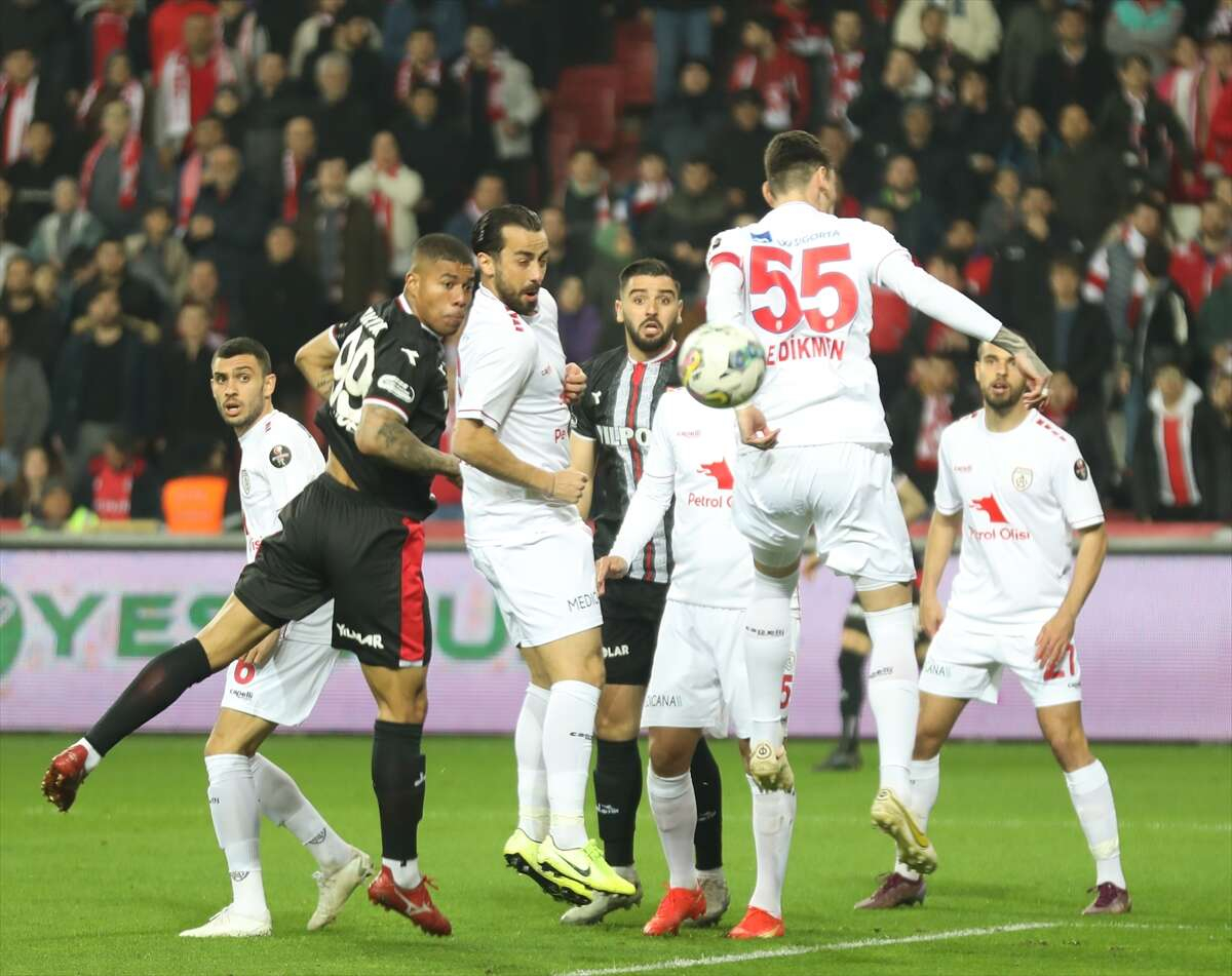 AA-20230324-30672080-30672077-YILPORT_SAMSUNSPOR_ALTINORDU