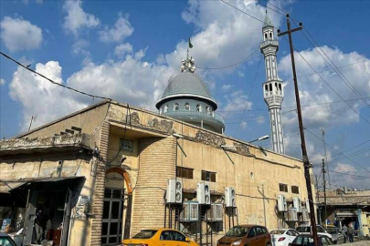 Kerkük camilerinde afetzedeler için dua