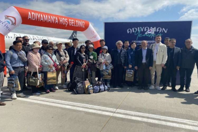 Deprem bölgesine giden ilk turist kafilesi Güney Kore’den