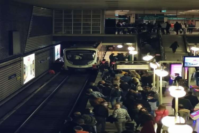 İzmir metrosunda korkunç olay