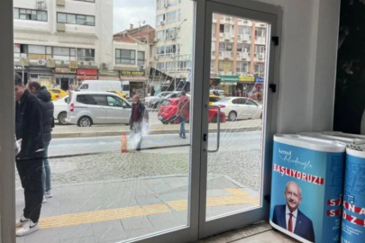 İzmir'de seçim bürosuna taşlı saldırı!