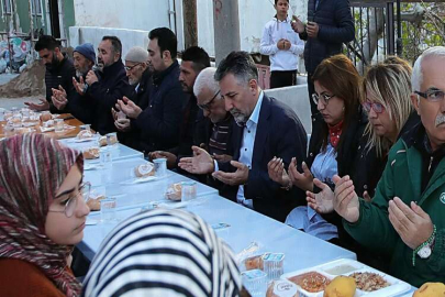 Başkan Sandal, depremzedelerle iftar sofrasında buluştu