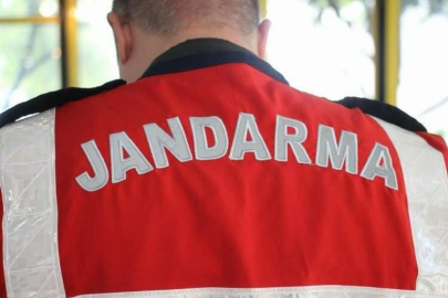 Araması bulunan şahısları  jandarma yakaladı