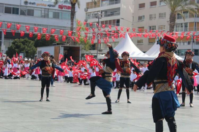 İzmir'de 23 Nisan kutlamaları renkli görüntülere sahne oldu