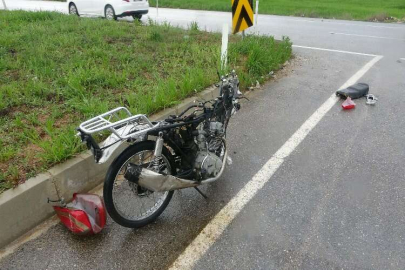 Uşak'ta otomobille motosiklet çarpıştı: 1 ölü