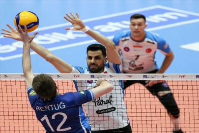 Halkbank, Arkas sporu yenerek finale yükseldi