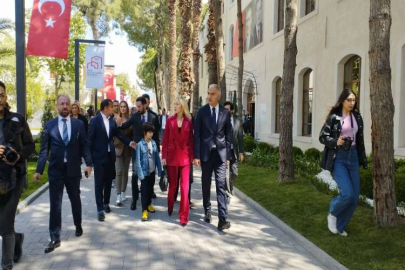 İzmir’in ‘kültür fabrikası’ start verdi: Bakan Ersoy’dan ‘cazibe’ mesajı