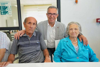 Gaziemir'de Alzheimer demans hastaları hayata bağlanıyor