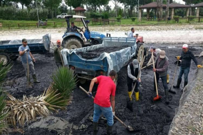 Ödemiş'te Kültürpark Gölet temizleniyor