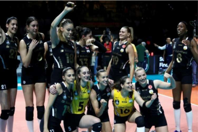 VakıfBank Türk rakibini yenerek şampiyon oldu