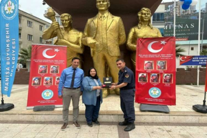 Manisa Turgutlu'da şehitler unutulmadı