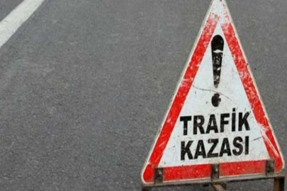 Afyonkarahisar'da 3 aracın karıştığı zincirleme kaza