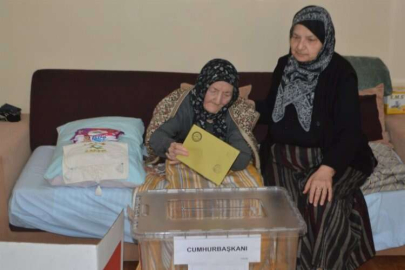 Kütahya'da hastalar için seyyar sandık uygulaması