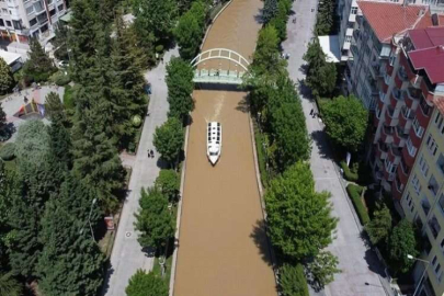 Porsuk Çayı'nın rengi kahverengiye döndü