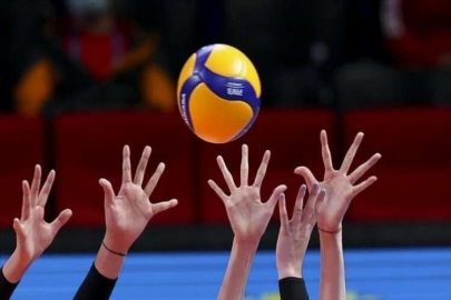 Midi kızlarda birincilik VakıfBank'ın oldu