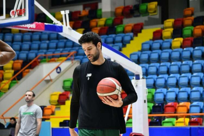 Troy Selim Şav, Pınar Karşıyaka yolunda ilerliyor