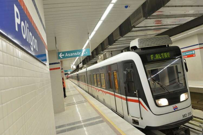 İzmir'de metro arızası: Vatandaş tramvaya yöneldi