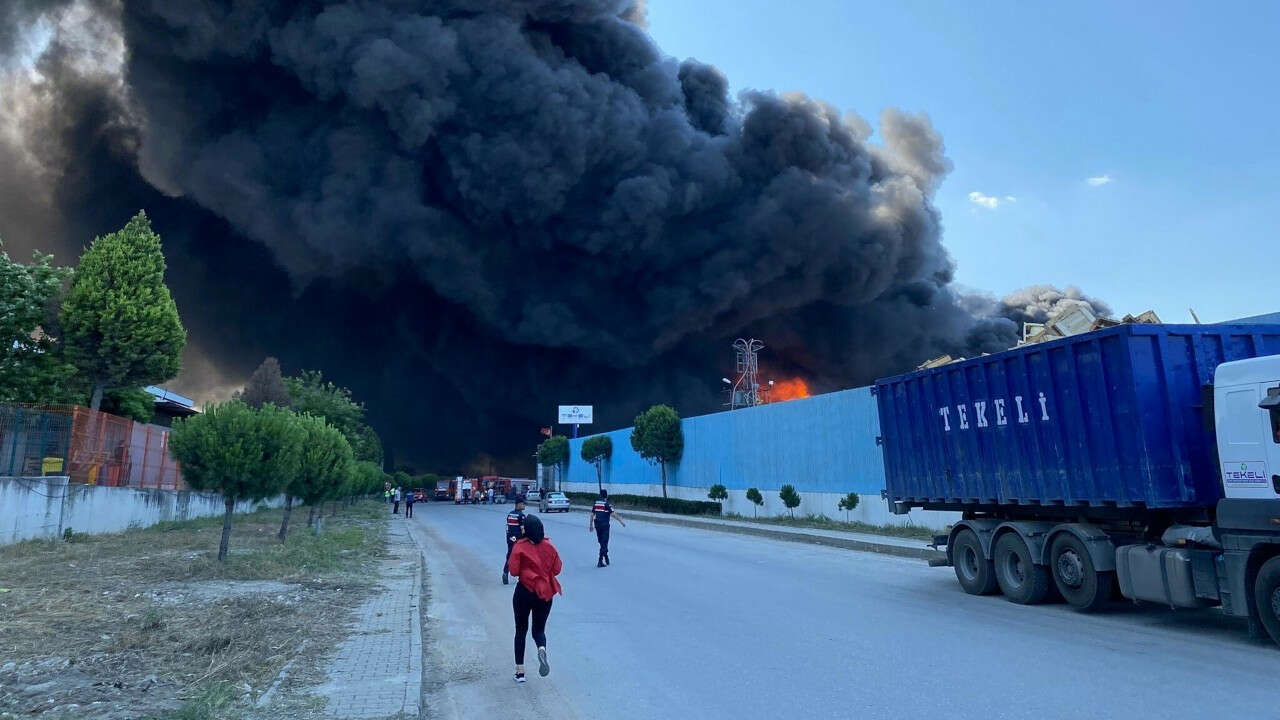 TEKELİ FABRİKASI YANGINI