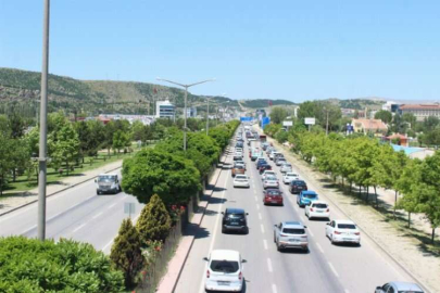 Afyonkarahisar'da bayram yoğunluğu