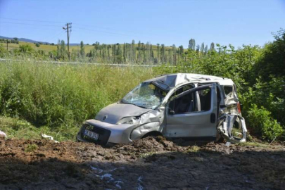 Uşak'ta anne ve oğlunu hayattan koparan kaza