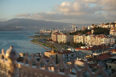 İzmir'de bugün hava nasıl olacak? 3.07.2023