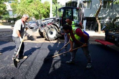 Bornova'da asfaltlama çalışması