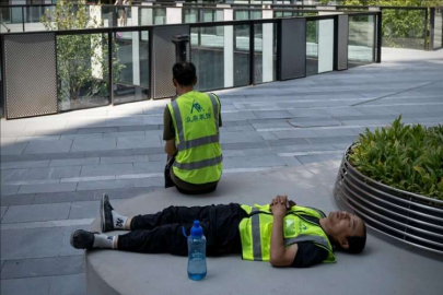 Çin'de açık alanda çalışmak yasaklandı