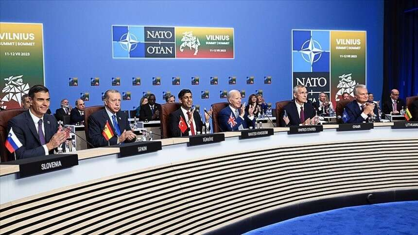 NATO ülkelerinin liderleri Litvanya'nın başkenti Vilnius'ta düzenlenen NATO Zirvesinde bir araya geldi