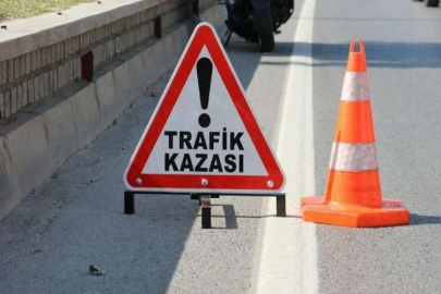 Lastiği patlayan araçta 2 kişi yaralandı