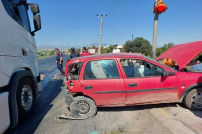 Aydın'da zincirleme kazaya 3 araç karıştı