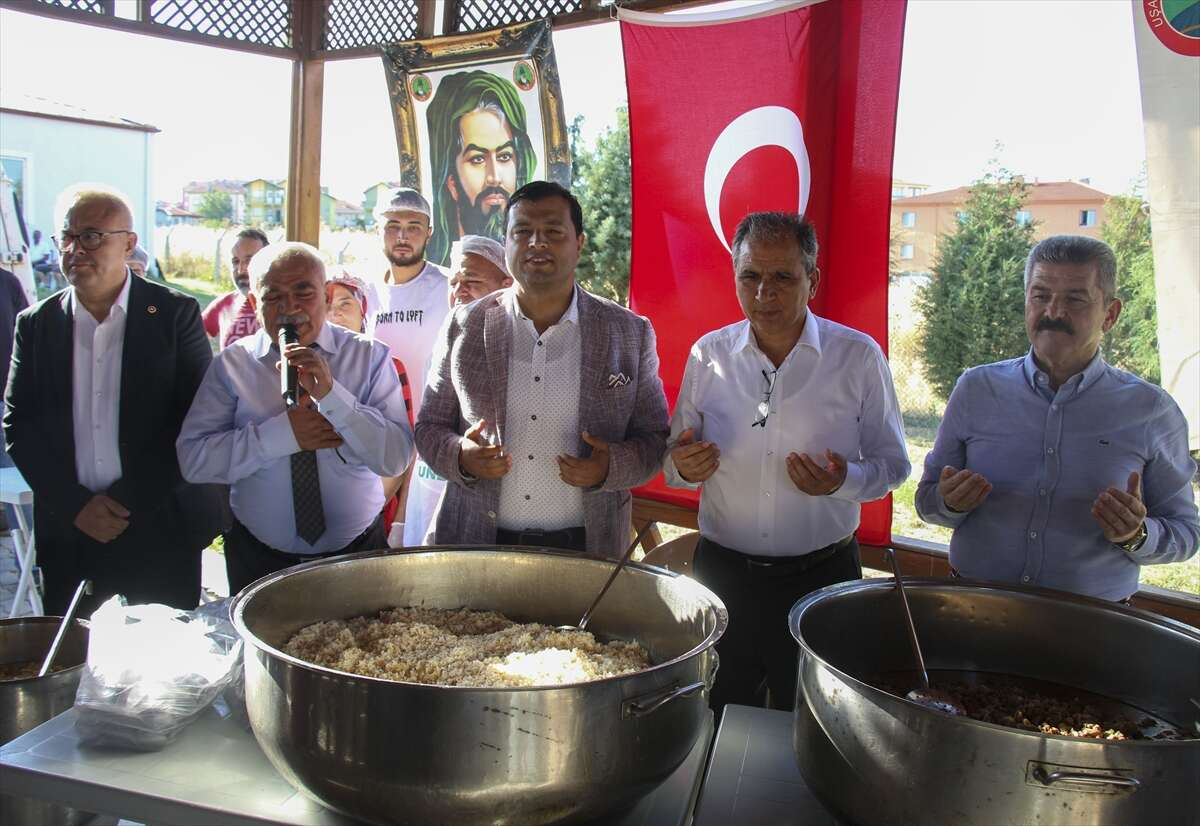 uşak aşure dağıtımı