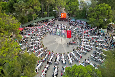 Başkan İduğ, Bornavalıları aşure yemeye davet ediyor