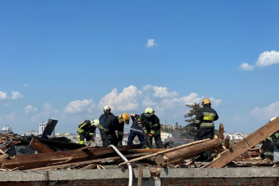 Rusya’dan yerleşim bölgesine saldırı! Rusya Çernihiv kentine füze attı