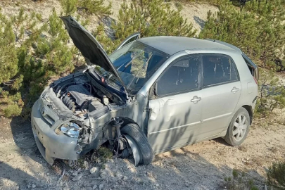 Kütahya'da kaza... İki otomobil çarpıştı: 6 yaralı