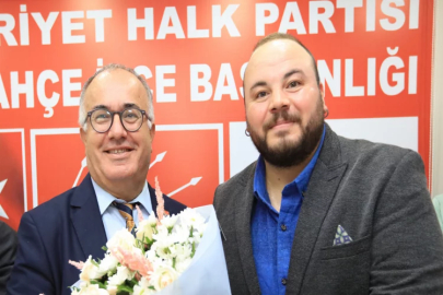 CHP Güzelbahçe’de bayrak değişimi