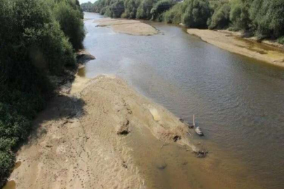 Ege bölgesi'nde Büyük Menderes nehri kururken tarım ve çevre sorunları büyüyor