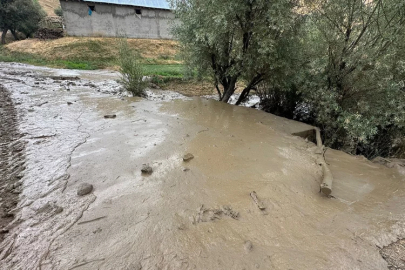 Hakkâri’de sel felaketi!