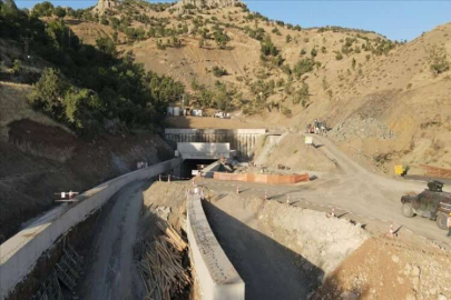 Şırnak'ta yol yapım çalışması