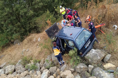 Safranbolu’da kontrolden çıkan otomobil şarampole uçtu