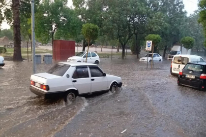 Batı Anadolu ve Karadeniz için kuvvetli sağanak uyarısı yapıldı