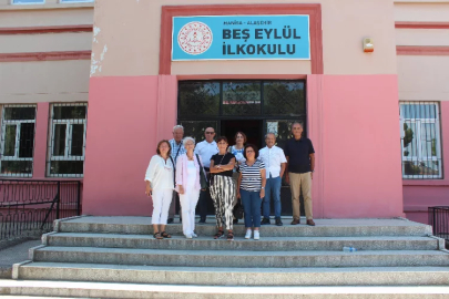 59 sene sonra okudukları okulda buluştular