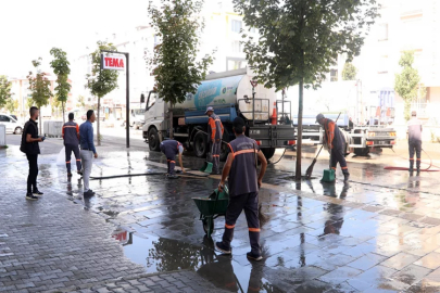 Erzurum’da temizlik timleri görev başında