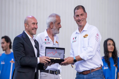 Başkan Soyer, TransAnatolia Rally Raid ödül törenine katıldı