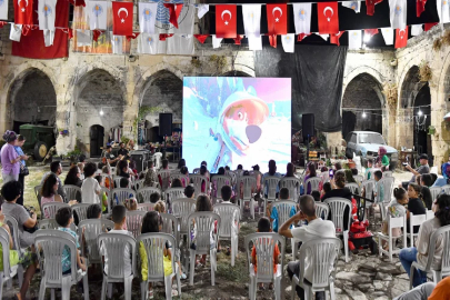 Mersin'de açık hava film etkinliği